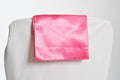 Nœud de chaise en satin rose bonbon