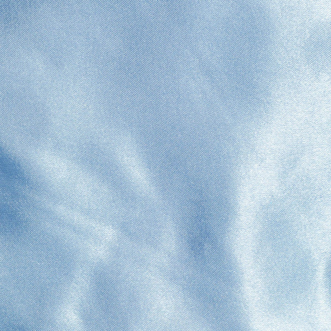 Surnappe/Chemin de table en satin bleu ciel